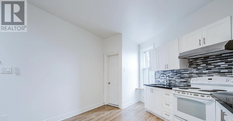 UPPER-2045 Davenport Road, Toronto, ON, M6N 1C5 - 13