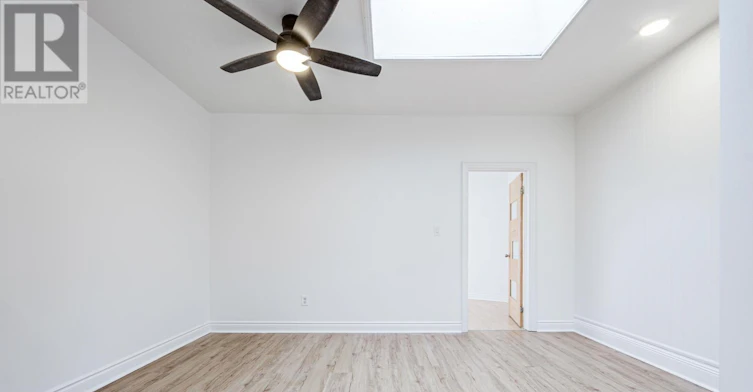 UPPER-2045 Davenport Road, Toronto, ON, M6N 1C5 - 11