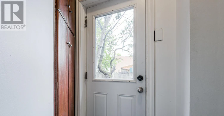 UPPER-2045 Davenport Road, Toronto, ON, M6N 1C5 - 2