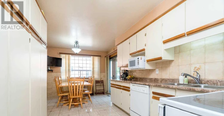850 Chippenham Drive, Mississauga, ON, L5H 3S7 - 5