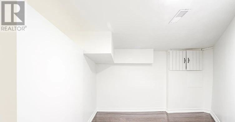 MAIN-2045 Davenport Road, Toronto, ON, M6N 1C5 - 32