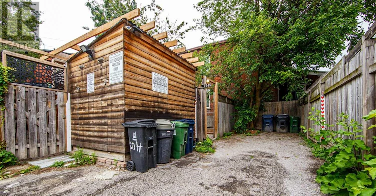 MAIN-2045 Davenport Road, Toronto, ON, M6N 1C5 - 41