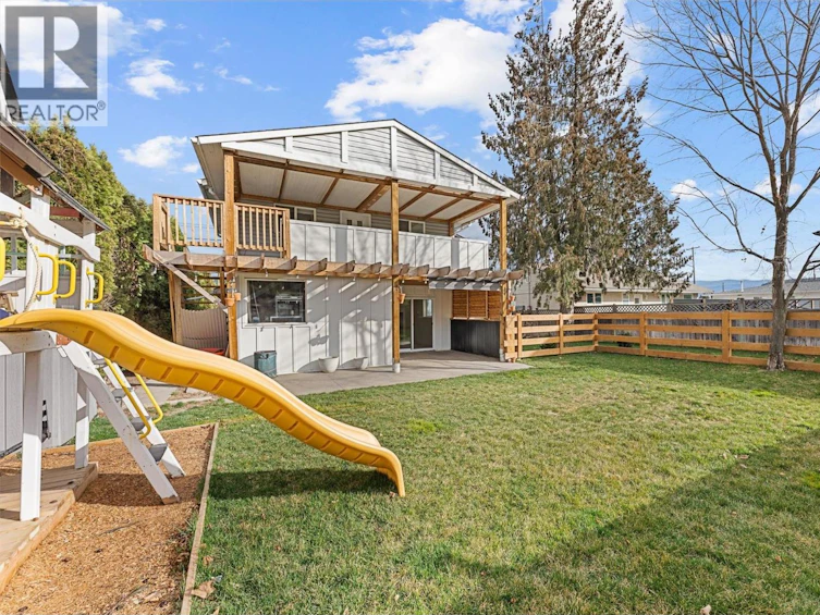 482 N Snowsell Street, Kelowna, BC, V1V 2C7