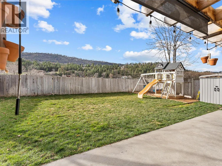 482 N Snowsell Street, Kelowna, BC, V1V 2C7 - 52