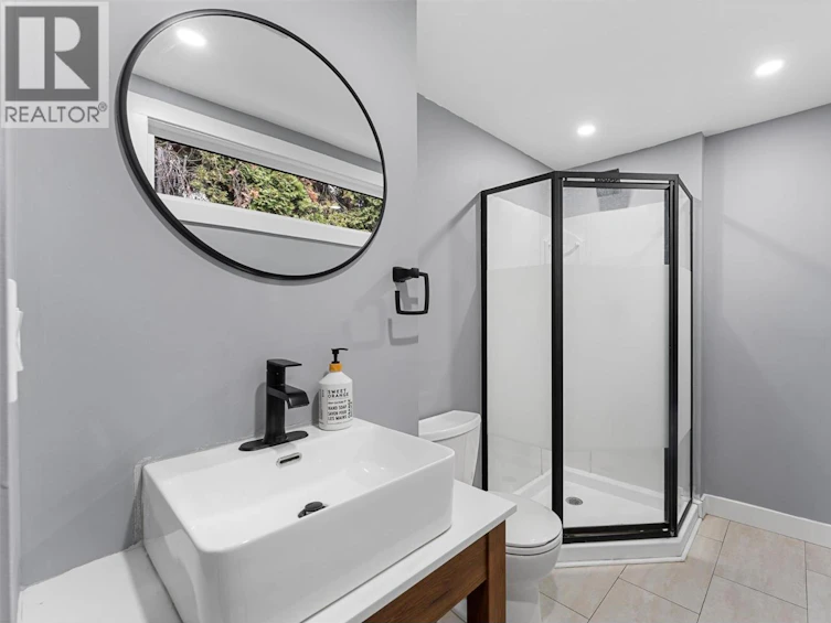 482 N Snowsell Street, Kelowna, BC, V1V 2C7 - 21