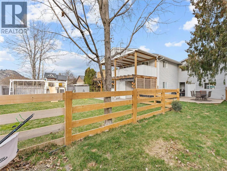 482 N Snowsell Street, Kelowna, BC, V1V 2C7 - 30