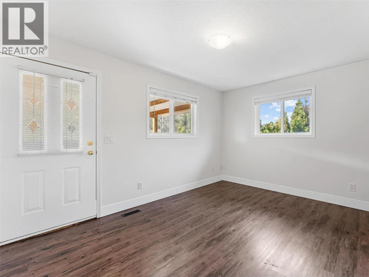 482 N Snowsell Street, Kelowna, BC, V1V 2C7 - 39