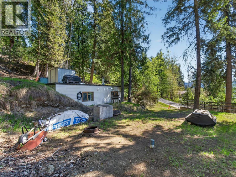7689 Golf Course Road, Anglemont, BC, V0E 1M8 - 27