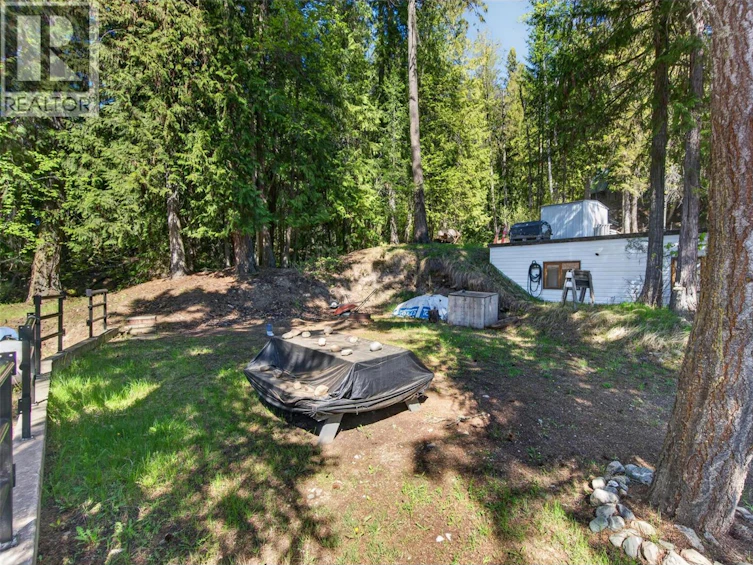 7689 Golf Course Road, Anglemont, BC, V0E 1M8 - 25