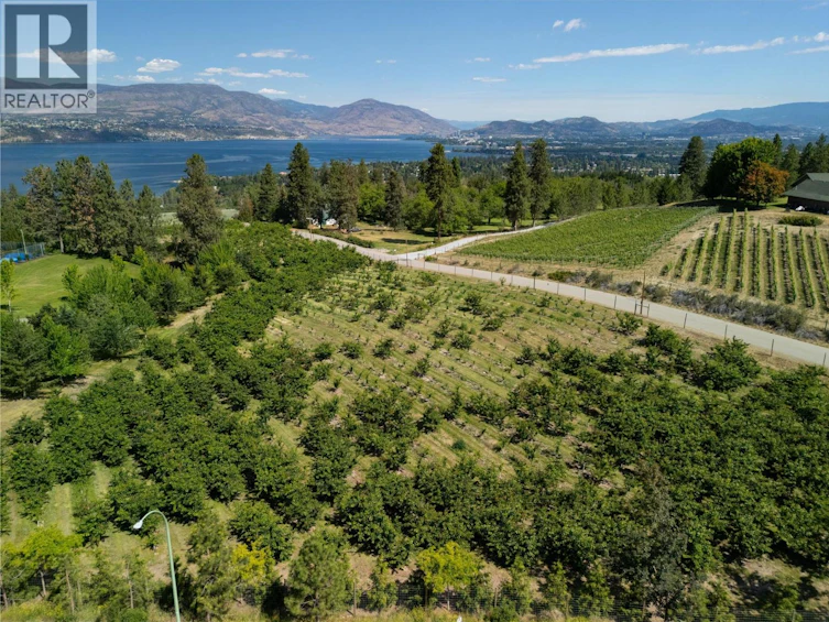 570 Gowen Place, Kelowna, BC, V1W 5B4 - 5