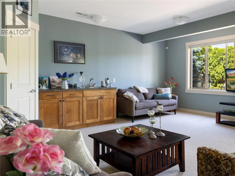 570 Gowen Place, Kelowna, BC, V1W 5B4 - 38