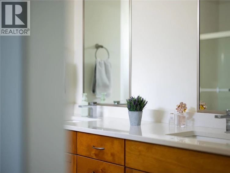 570 Gowen Place, Kelowna, BC, V1W 5B4 - 32