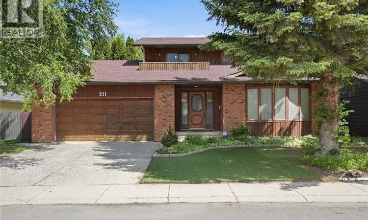211 Keeley Crescent
