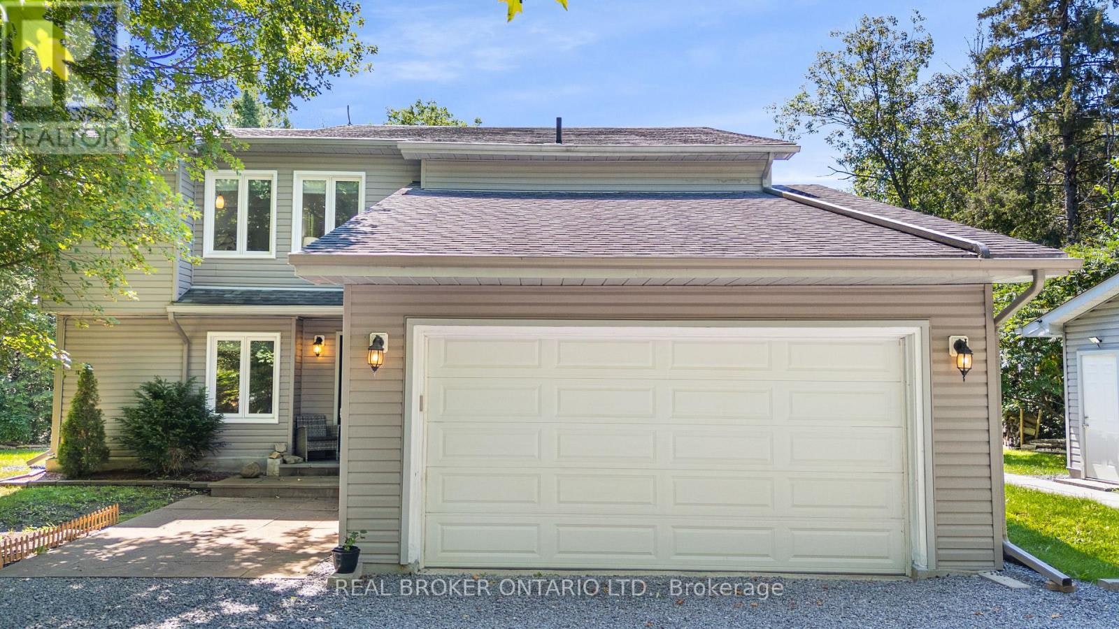 967 Upper Dwyer Hill Road, Ottawa, ON, K0A 1L0