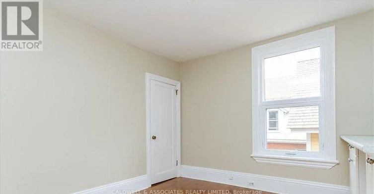 245 Mackay St Street, Ottawa, ON, K1M 2B6 - 23