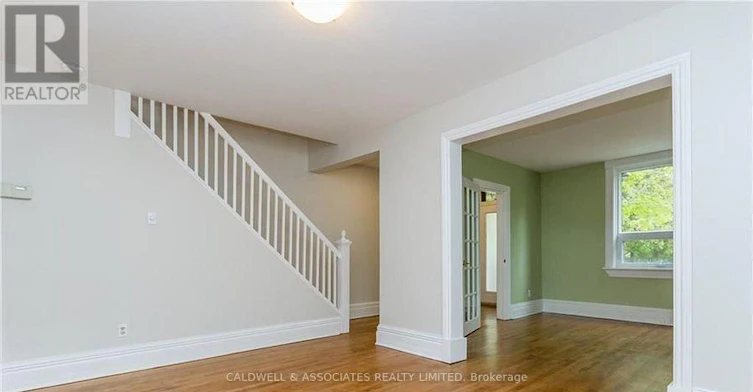 245 Mackay St Street, Ottawa, ON, K1M 2B6 - 2