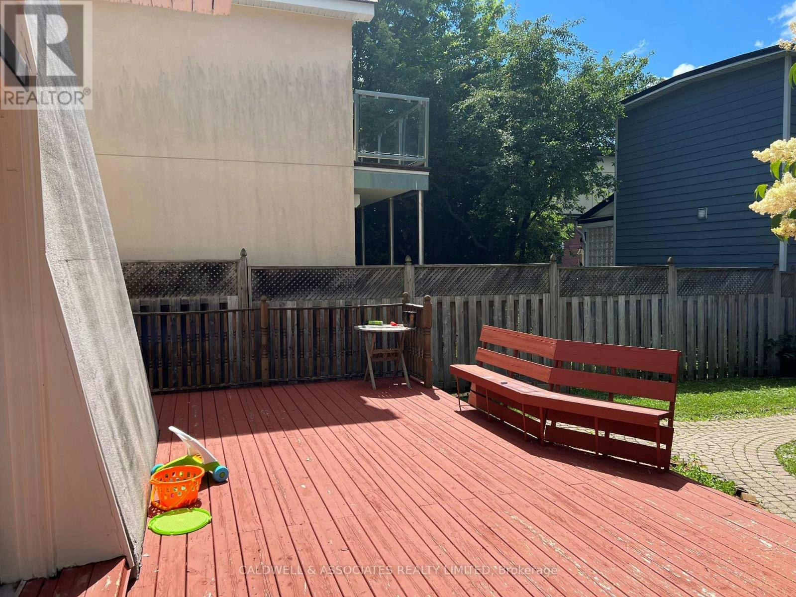 245 Mackay St Street, Ottawa, ON, K1M 2B6 - 23