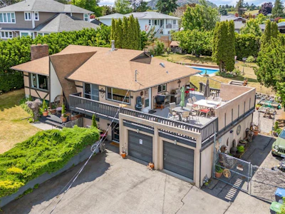 2370 Thacker Drive - 5