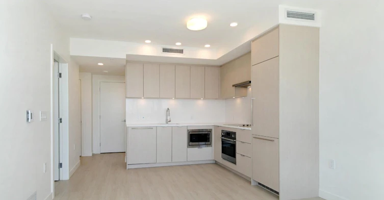 1212-13675 107a Avenue, Surrey, BC, V3T 0X2 - 5