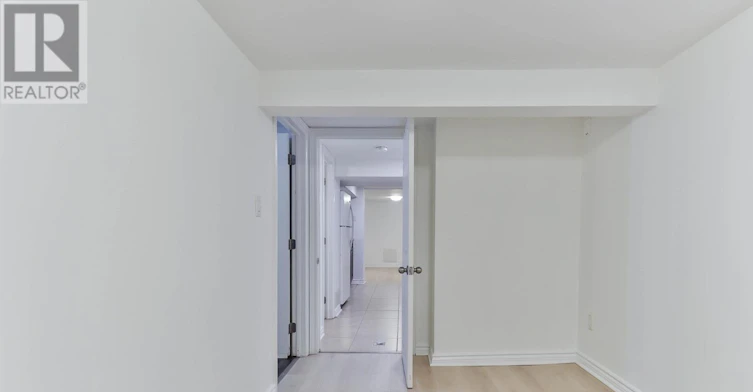 LOWER-329 Vaughan Road, Toronto, ON, M6C 2N5 - 22
