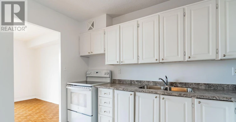 1412-150 Lakeshore Road W, Mississauga, ON, L5H 3R2 - 12