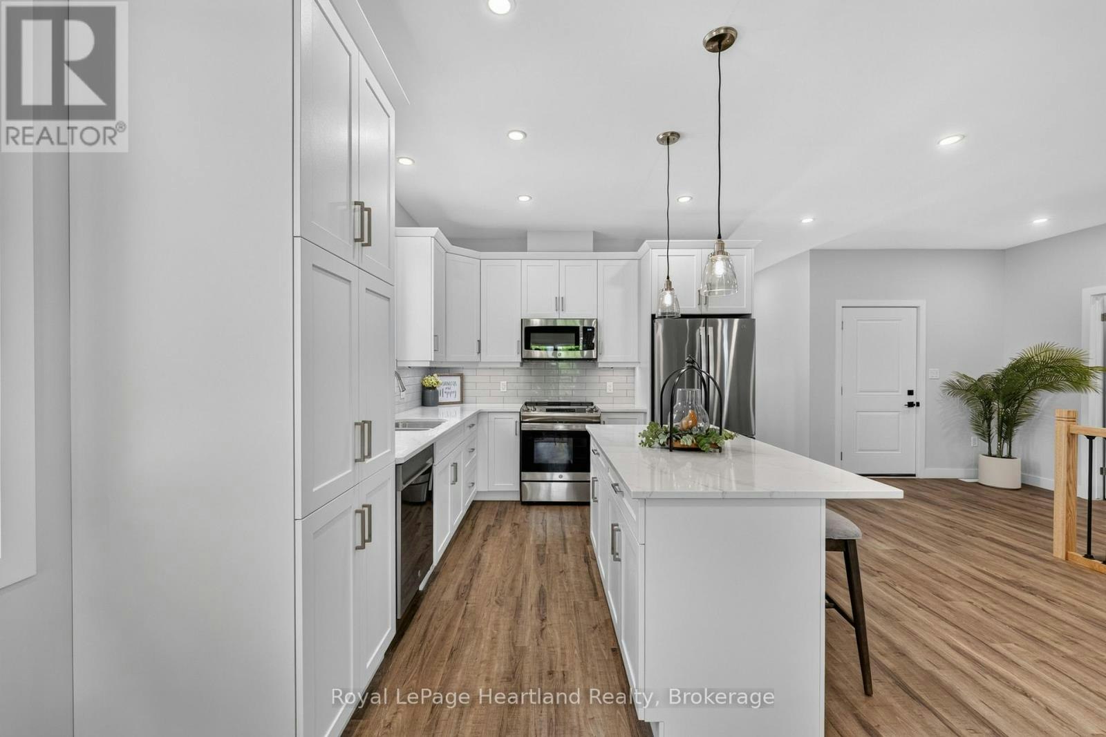 27 Silver Creek Road, Huron East, ON, N0K 1W0 - 19