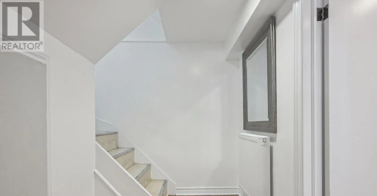 21 Holbrooke Avenue, Toronto, ON, M8Y 3B1 - 15