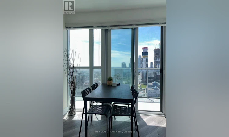 3104-60 Absolute Avenue