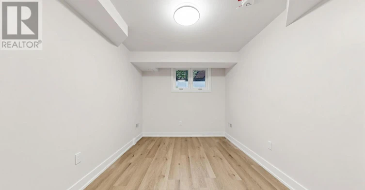 BSMT-115 D'arcy Street, Toronto, ON, M5T 1K2 - 17