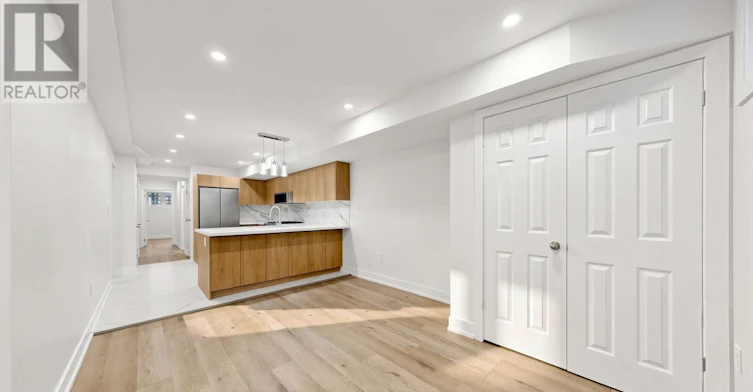 BSMT-115 D'arcy Street, Toronto, ON, M5T 1K2 - 8