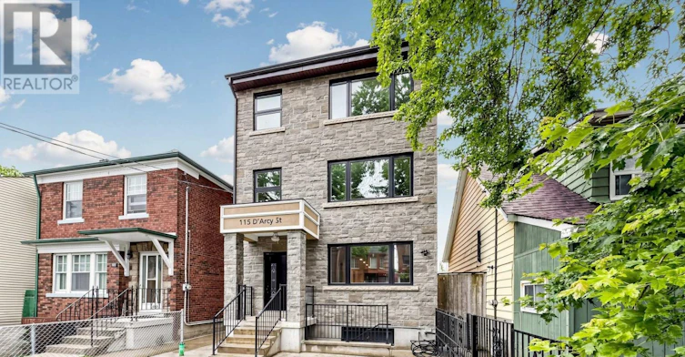 3RD FLOOR-115 D'arcy Street, Toronto, ON, M5T 1K2 - 2
