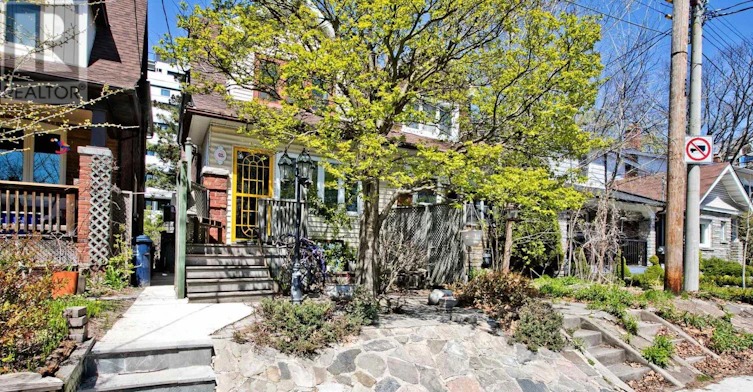 62 Keystone Avenue, Toronto, ON, M4C 1H4 - 26