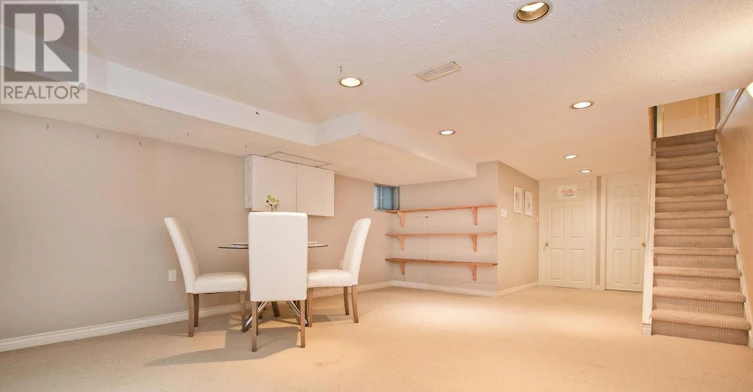 62 Keystone Avenue, Toronto, ON, M4C 1H4 - 22