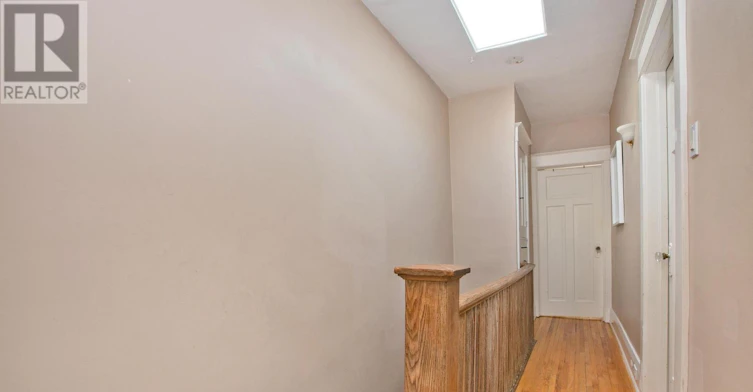 62 Keystone Avenue, Toronto, ON, M4C 1H4 - 14