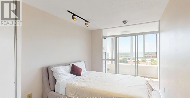 PH 720-1001 Cedarglen Gate, Mississauga, ON, L5C 4R2 - 27