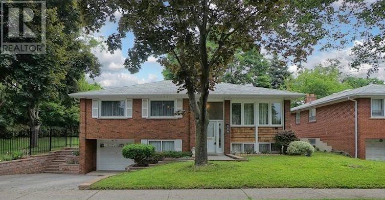 MAIN-115 Poynter Drive, Toronto, ON, M9R 1L7 - 12