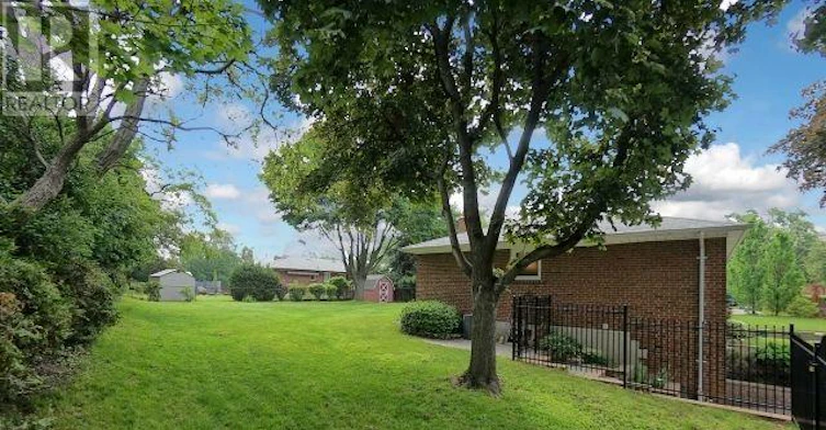 MAIN-115 Poynter Drive, Toronto, ON, M9R 1L7 - 13