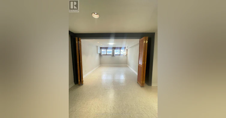 LOWER-115 Poynter Drive, Toronto, ON, M9R 1L7 - 7