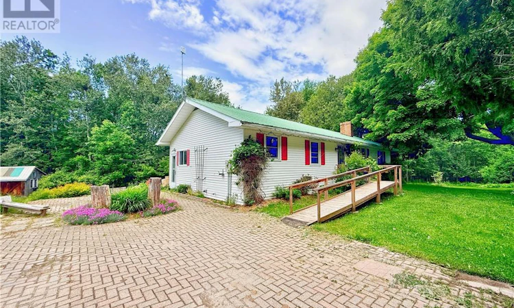 1317 Lakeshore Road