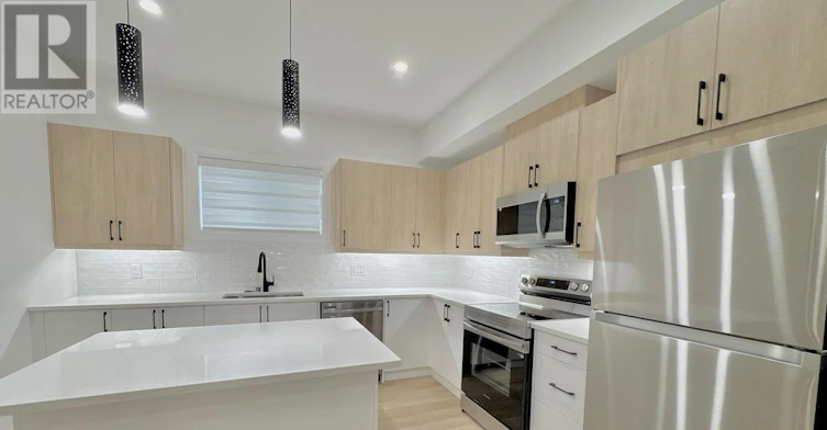 C-3867 Petalpath Way, London, ON, N6P 0K2 - 3