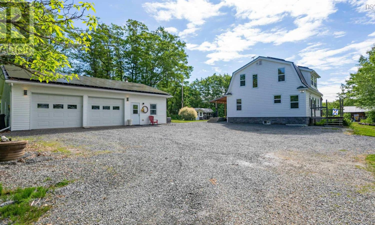 35 Riverside Lane