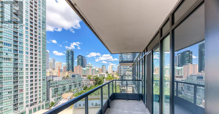 1-1708 159 Room Wellesley Street E, Toronto, ON, M4Y 1J2 - 3