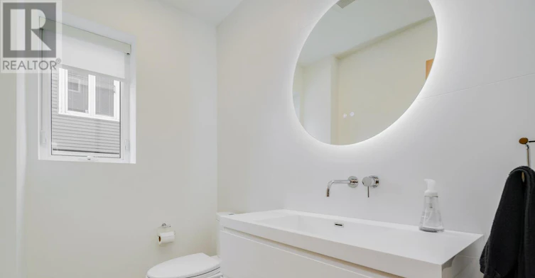 116 Boulton Drive, Toronto, ON, M4V 2V6 - 8