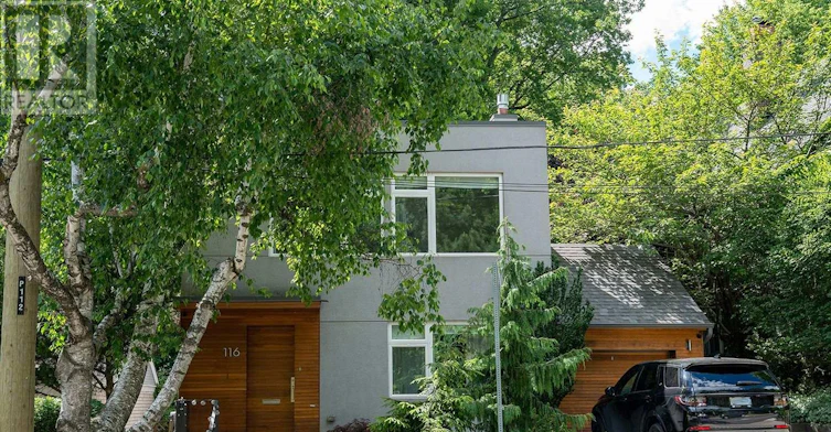 116 Boulton Drive, Toronto, ON, M4V 2V6