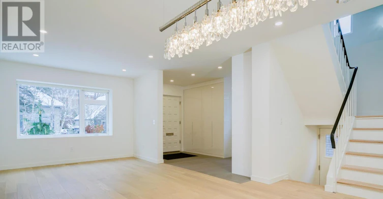 116 Boulton Drive, Toronto, ON, M4V 2V6 - 5