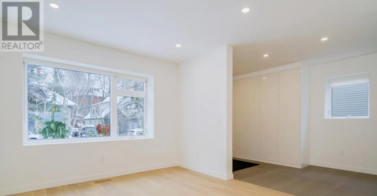 116 Boulton Drive, Toronto, ON, M4V 2V6 - 6
