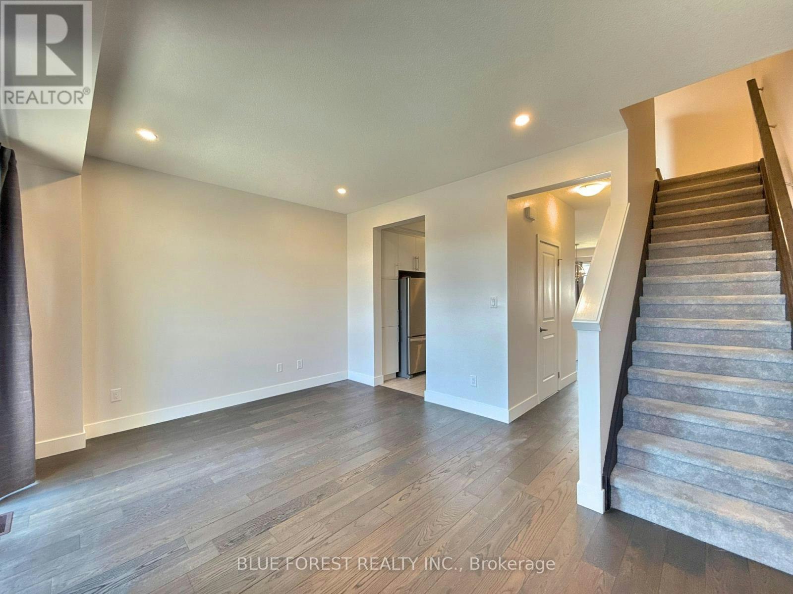 2112 Meadowgate Boulevard, London, ON, N6M 0H5 - 11