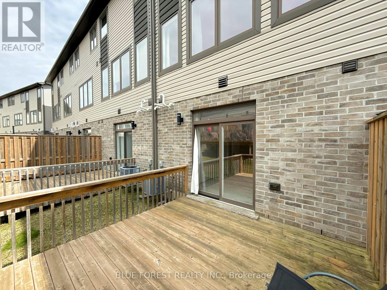 2112 Meadowgate Boulevard, London, ON, N6M 0H5 - 31