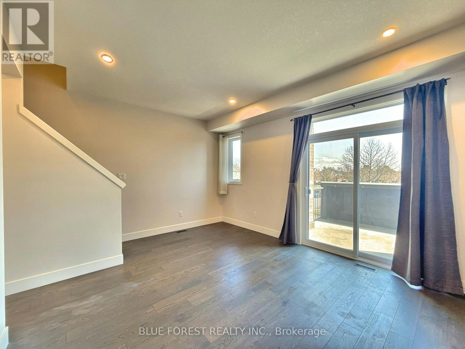 2112 Meadowgate Boulevard, London, ON, N6M 0H5 - 12