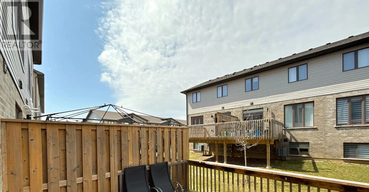 2112 Meadowgate Boulevard, London, ON, N6M 0H5 - 32